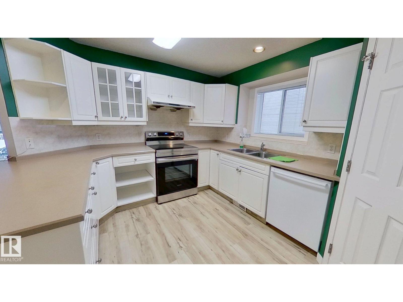9331 103 AV NW - 10