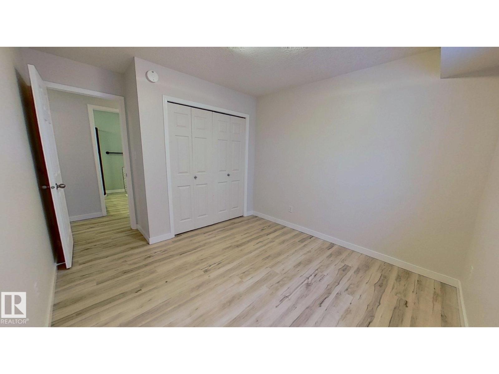 9331 103 AV NW - 14
