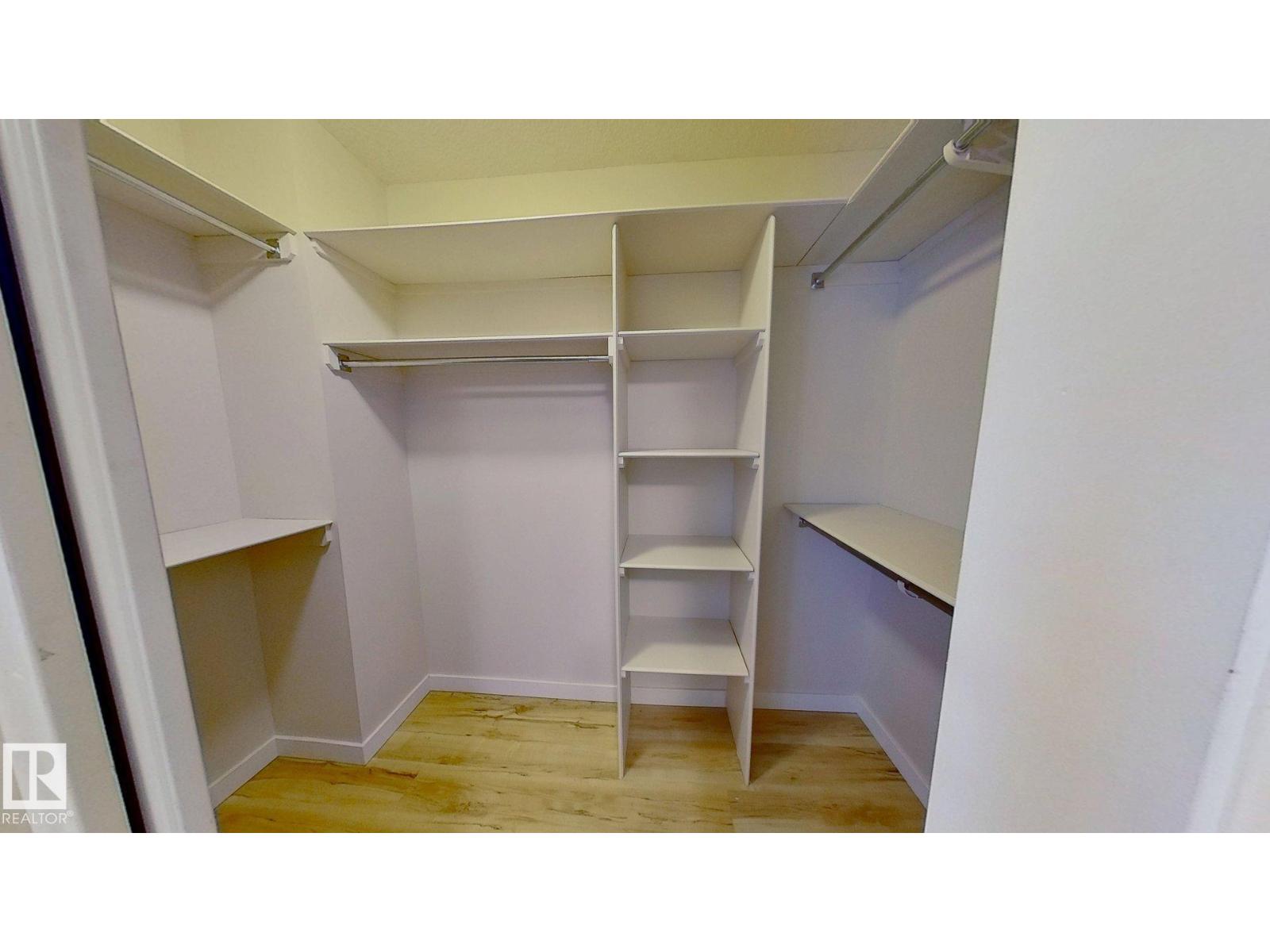 9331 103 AV NW - 20