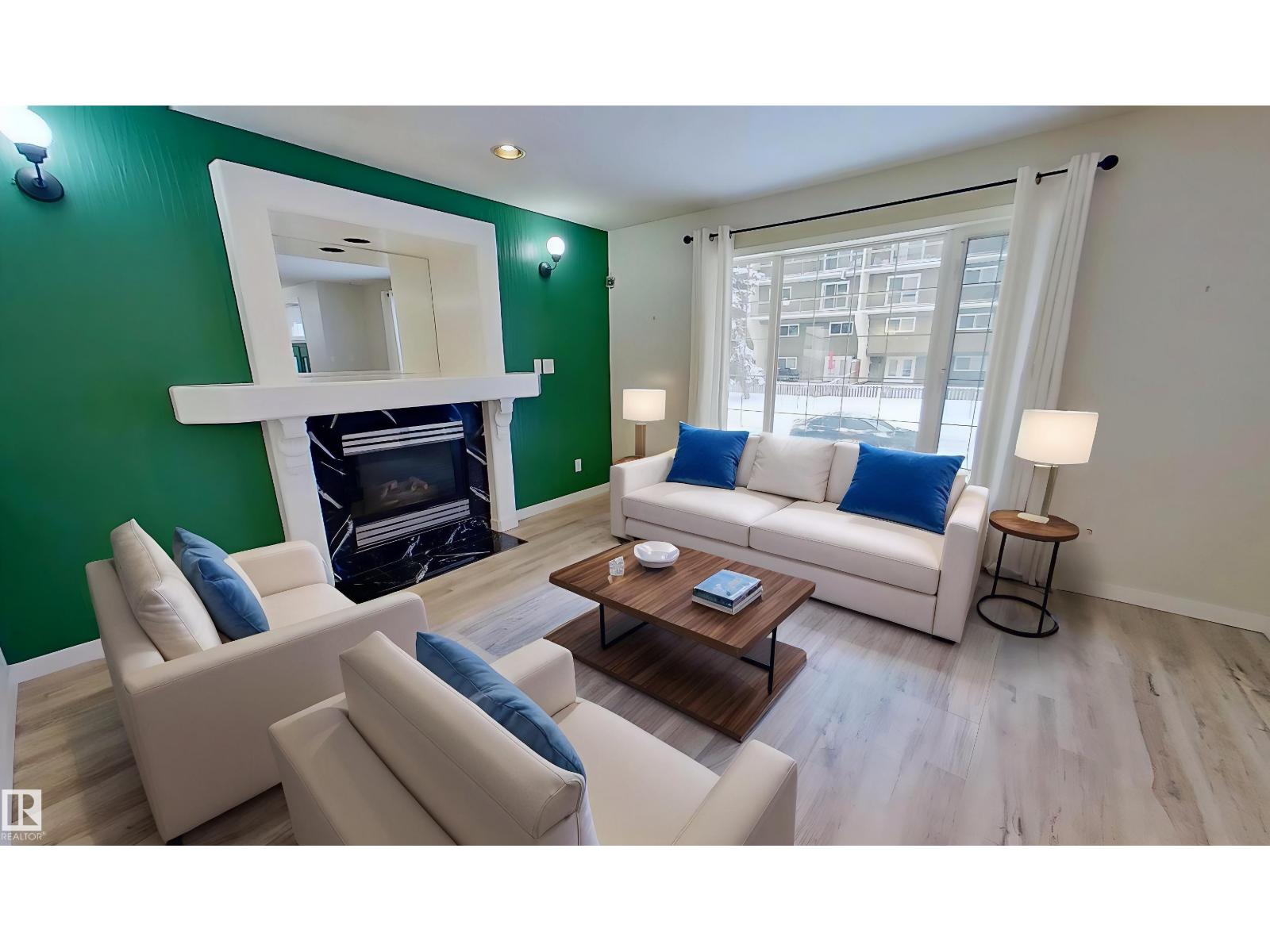 9331 103 AV NW - 4