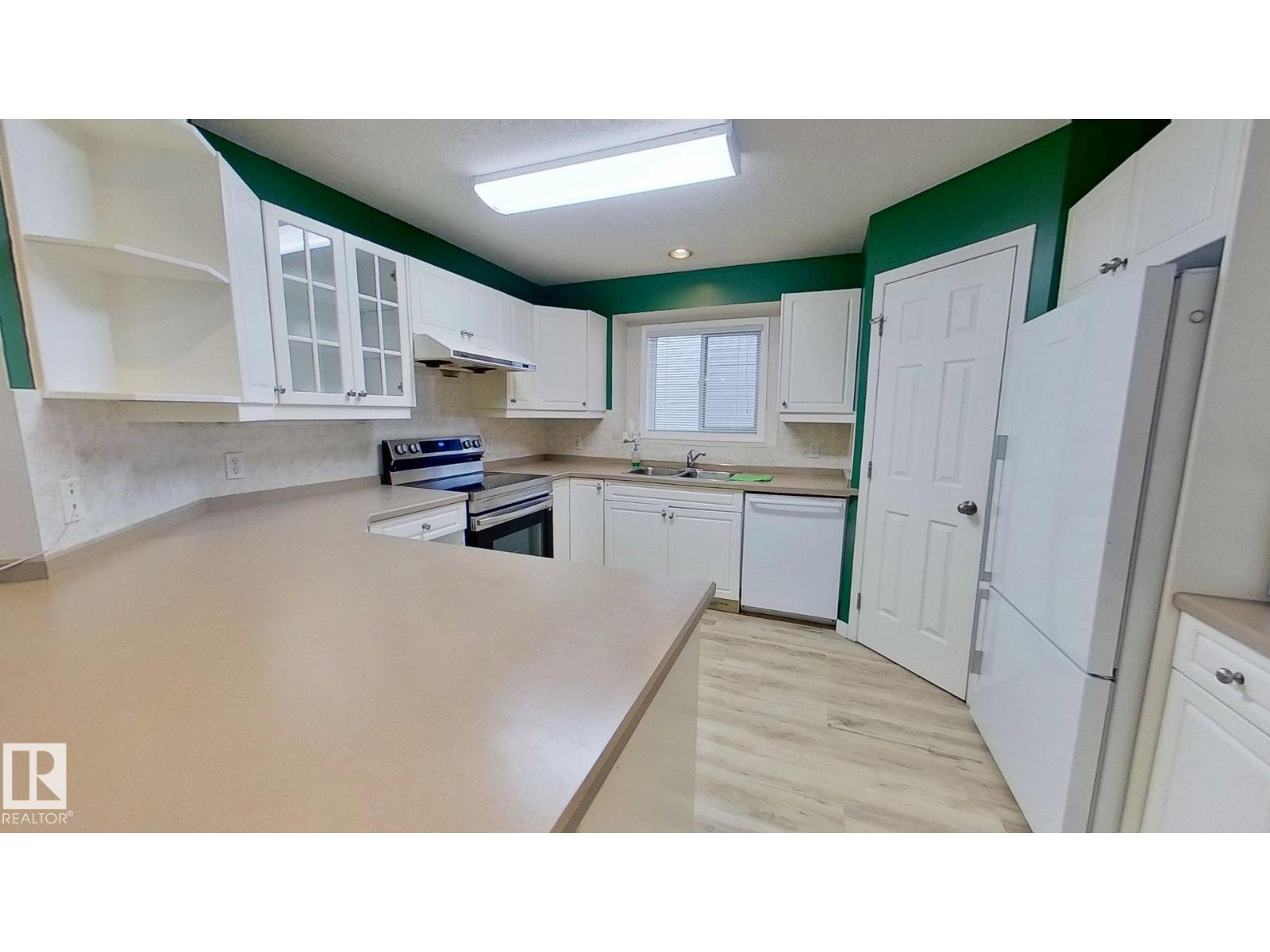9331 103 AV NW - 9