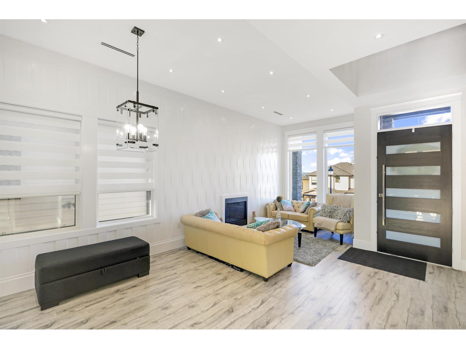 14932 35A AVENUE, Surrey