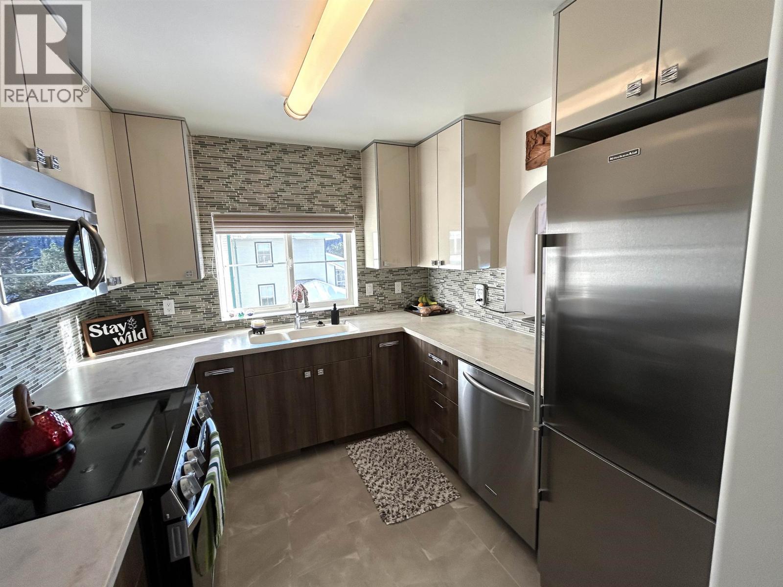 407 1638 6TH AVENUE, Prince George