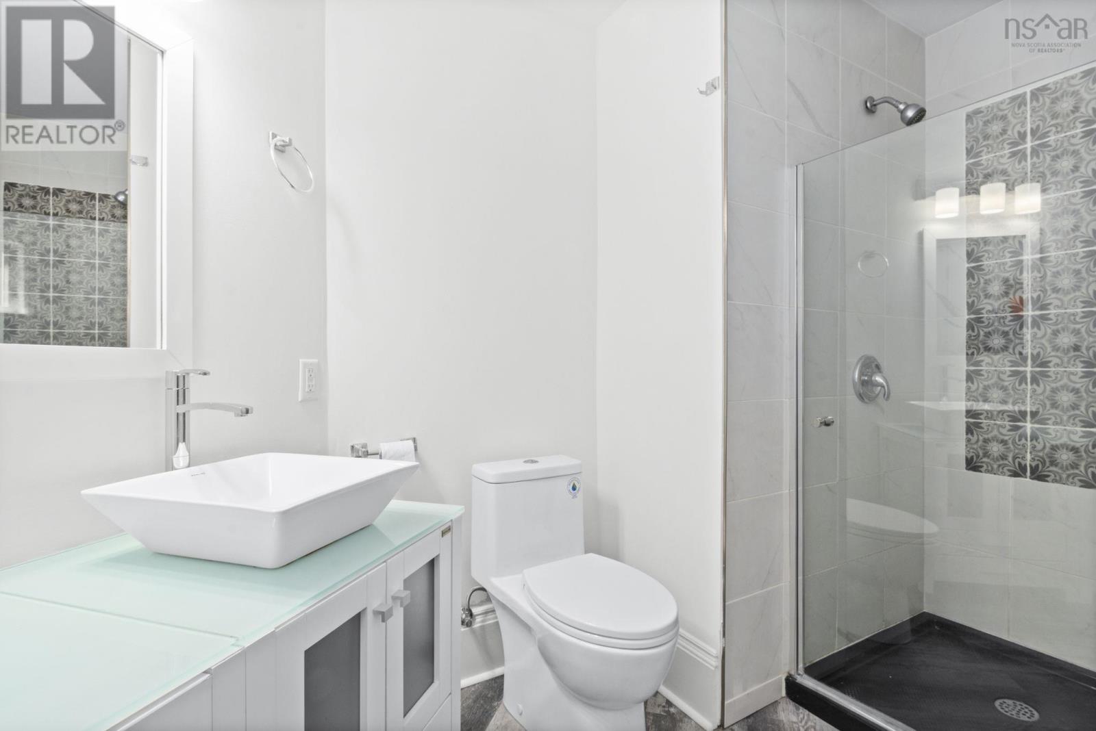 Property 35 of 48 of 44 DAKIN Drive