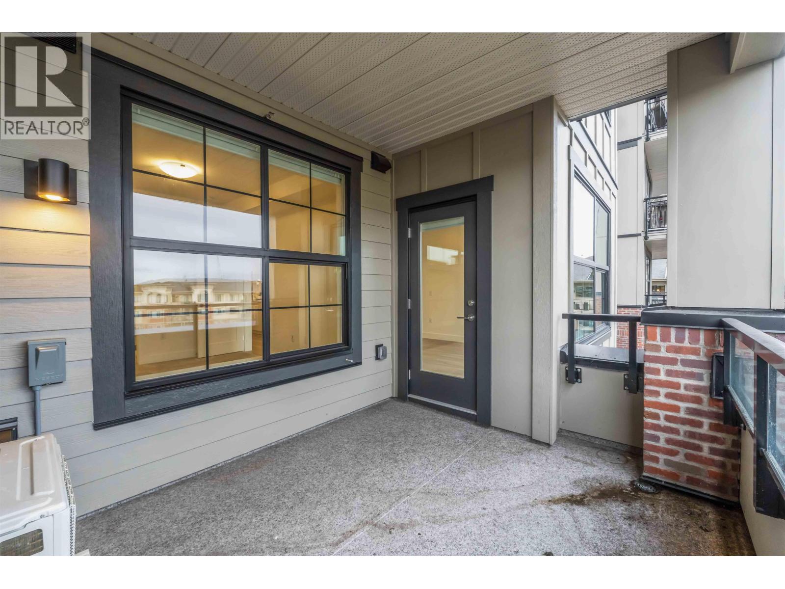 415 22633 SELKIRK AVENUE, Maple Ridge