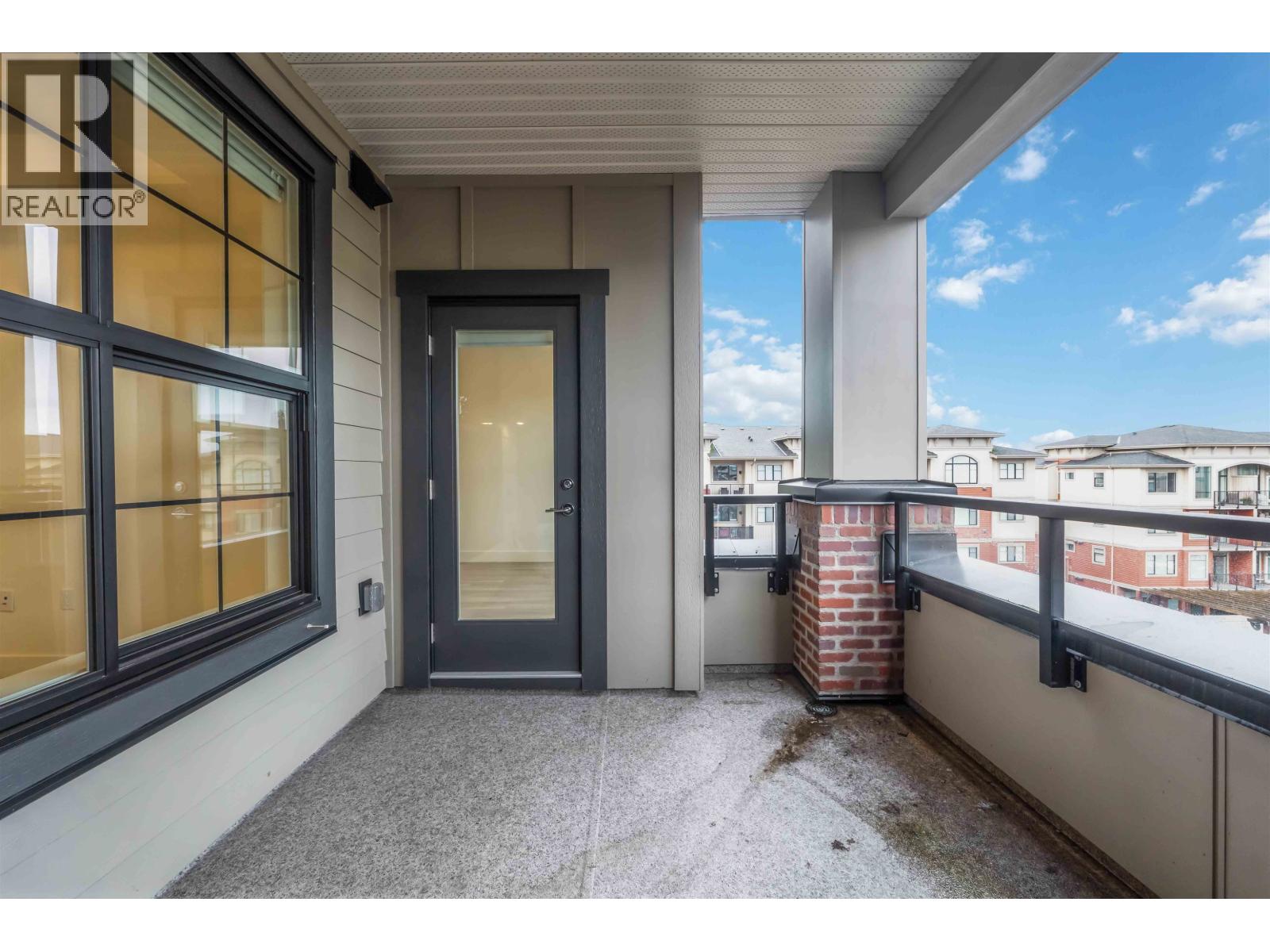 415 22633 SELKIRK AVENUE, Maple Ridge