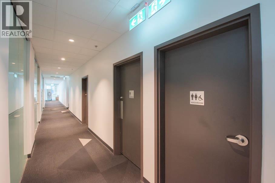 Office in Richmond - Image 12