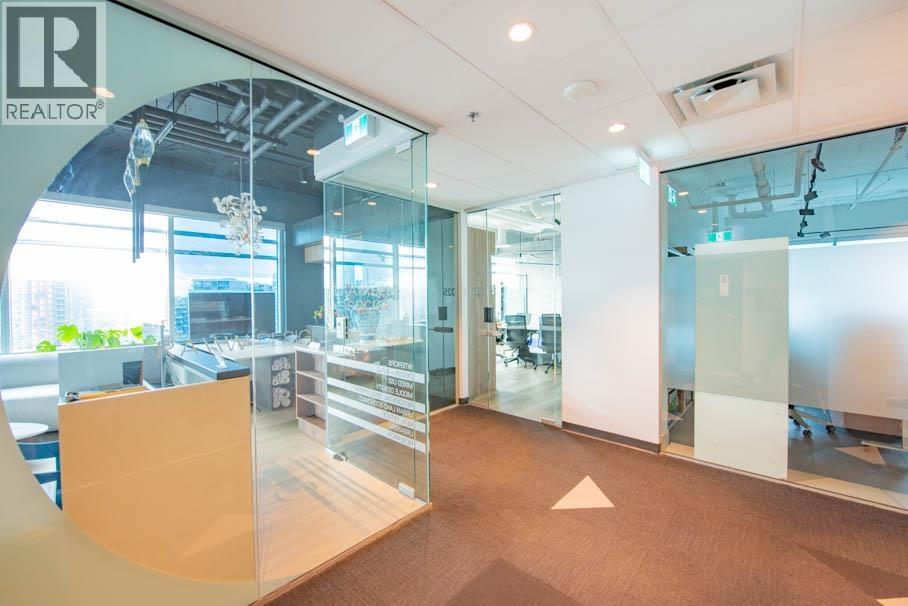 Office in Richmond - Image 13