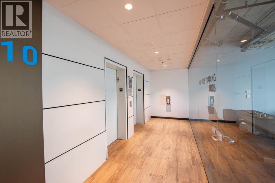Office in Richmond - Image 16