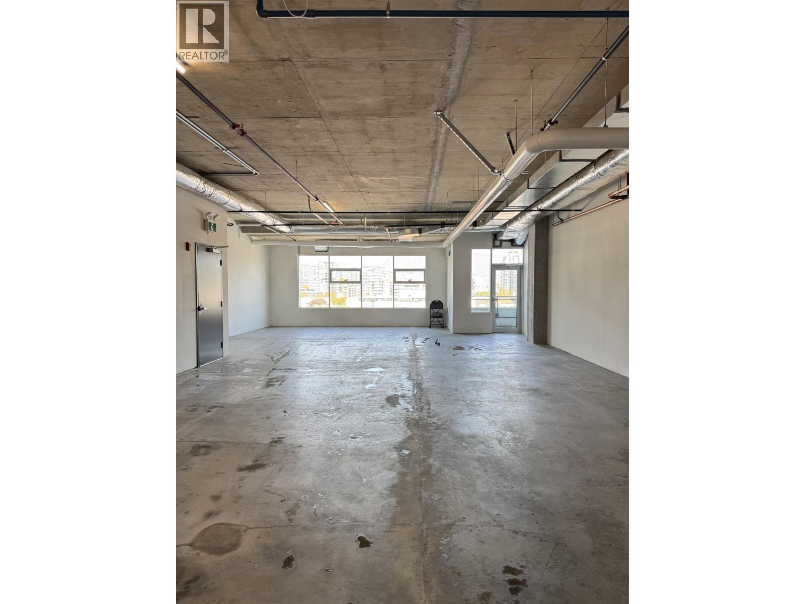 305 63 W 6TH AVENUE, Vancouver