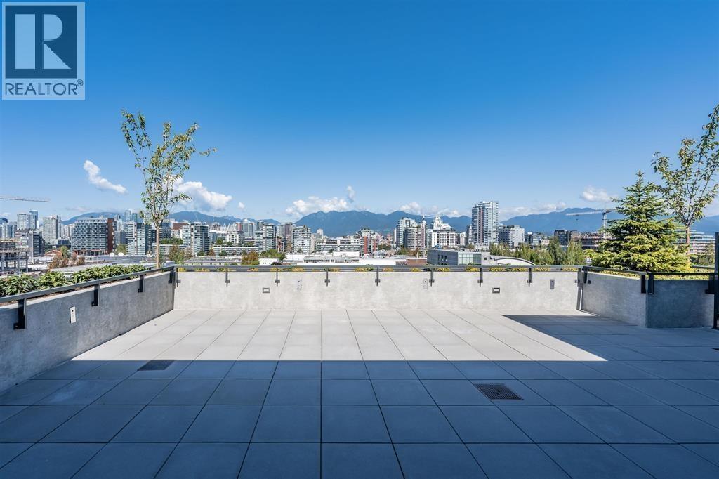 305 63 W 6TH AVENUE, Vancouver