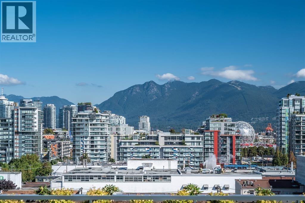 305 63 W 6TH AVENUE, Vancouver