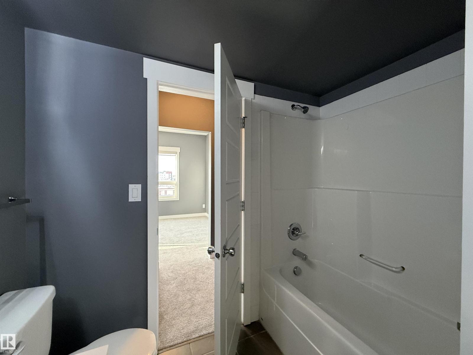 #611 11425 105 AV NW - 20