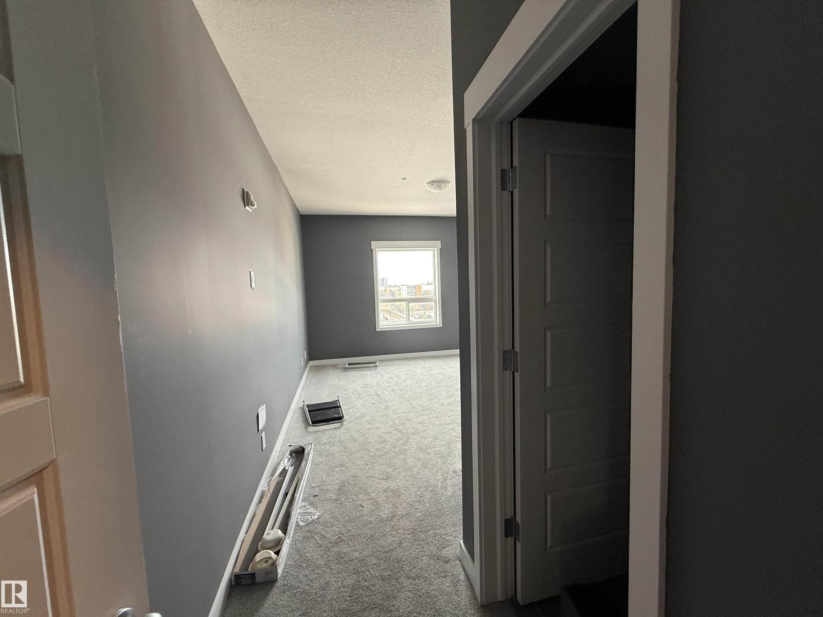 #611 11425 105 AV NW - 23