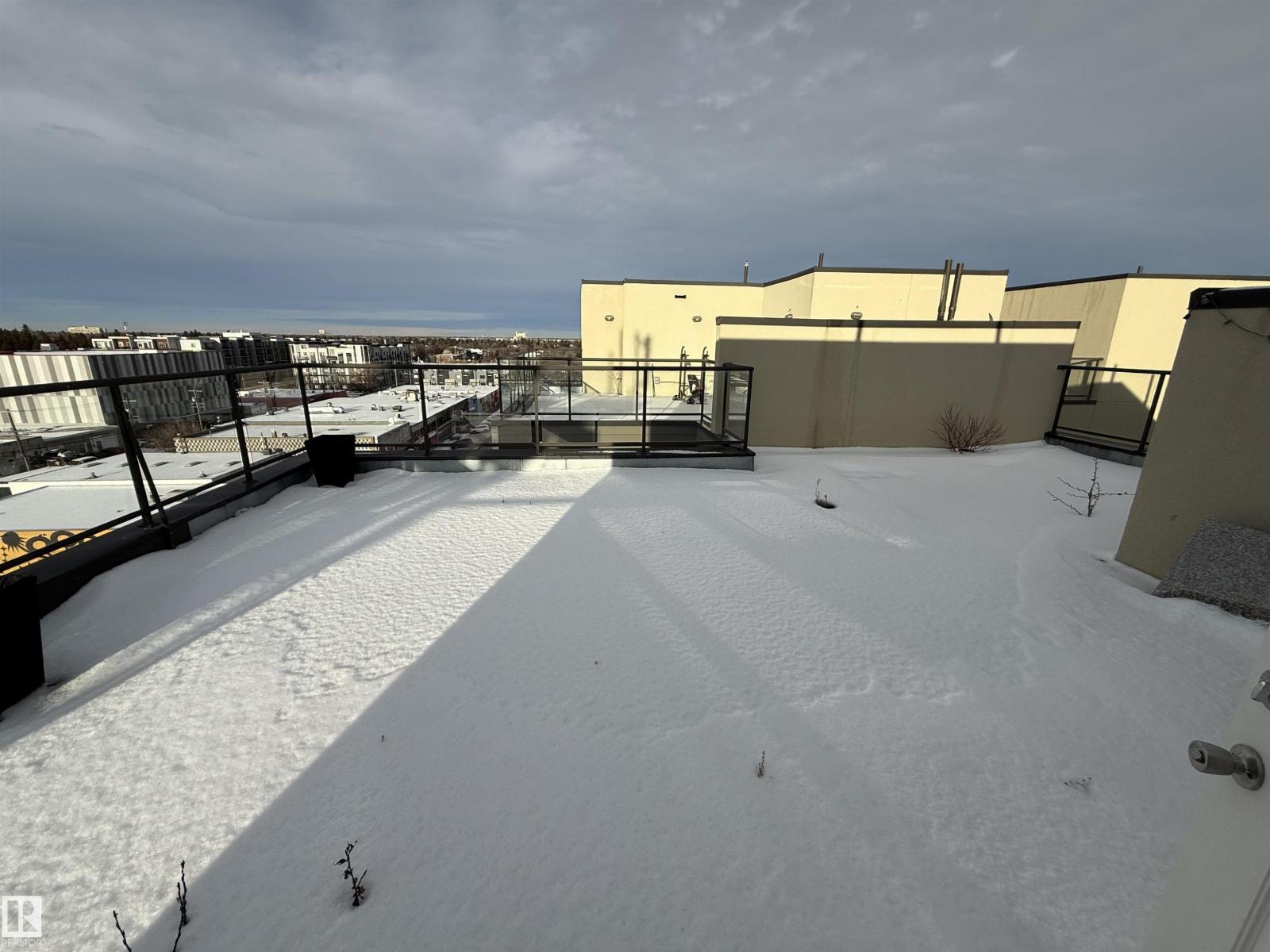 #611 11425 105 AV NW - 35