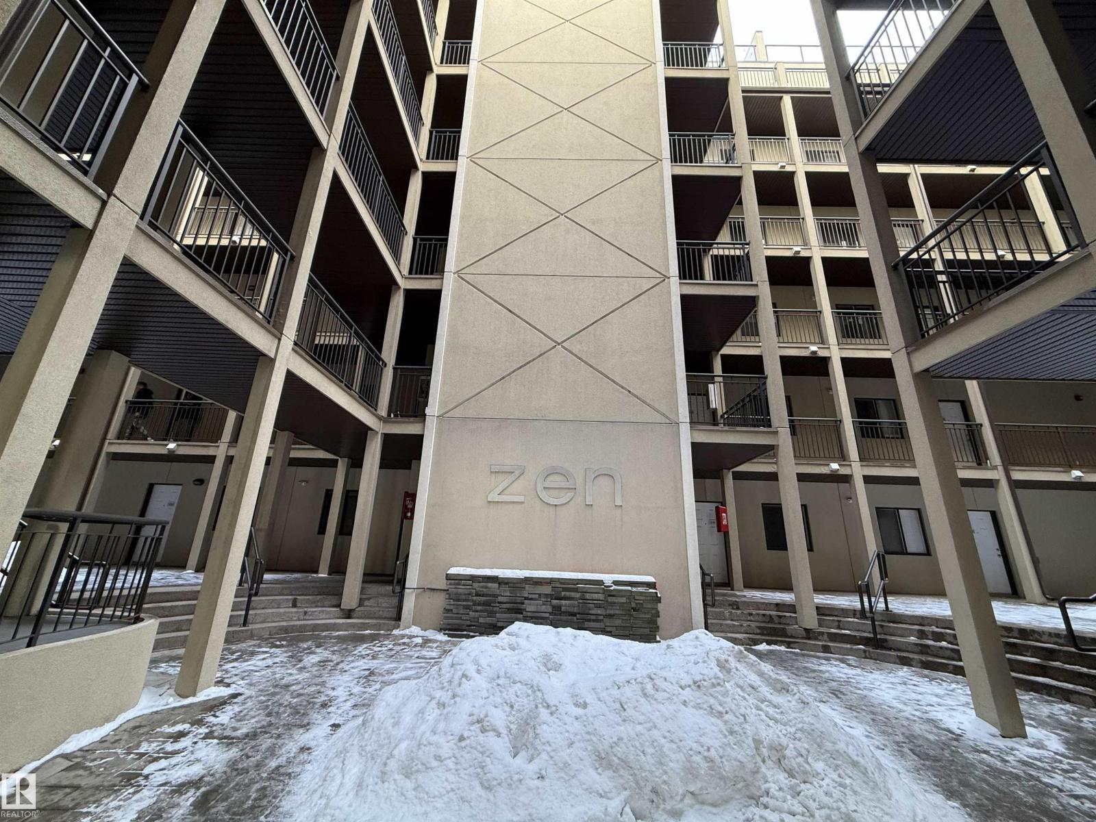 #611 11425 105 AV NW - 37