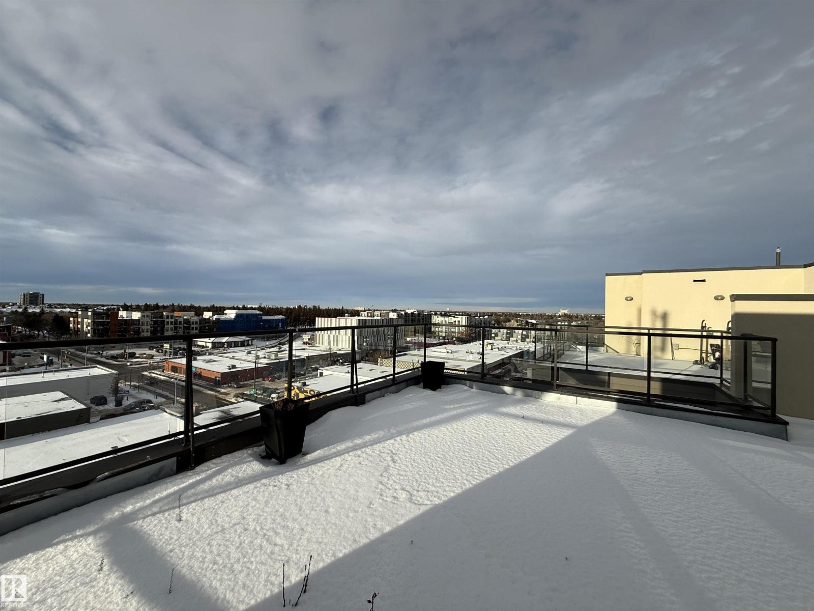 #611 11425 105 AV NW - 4