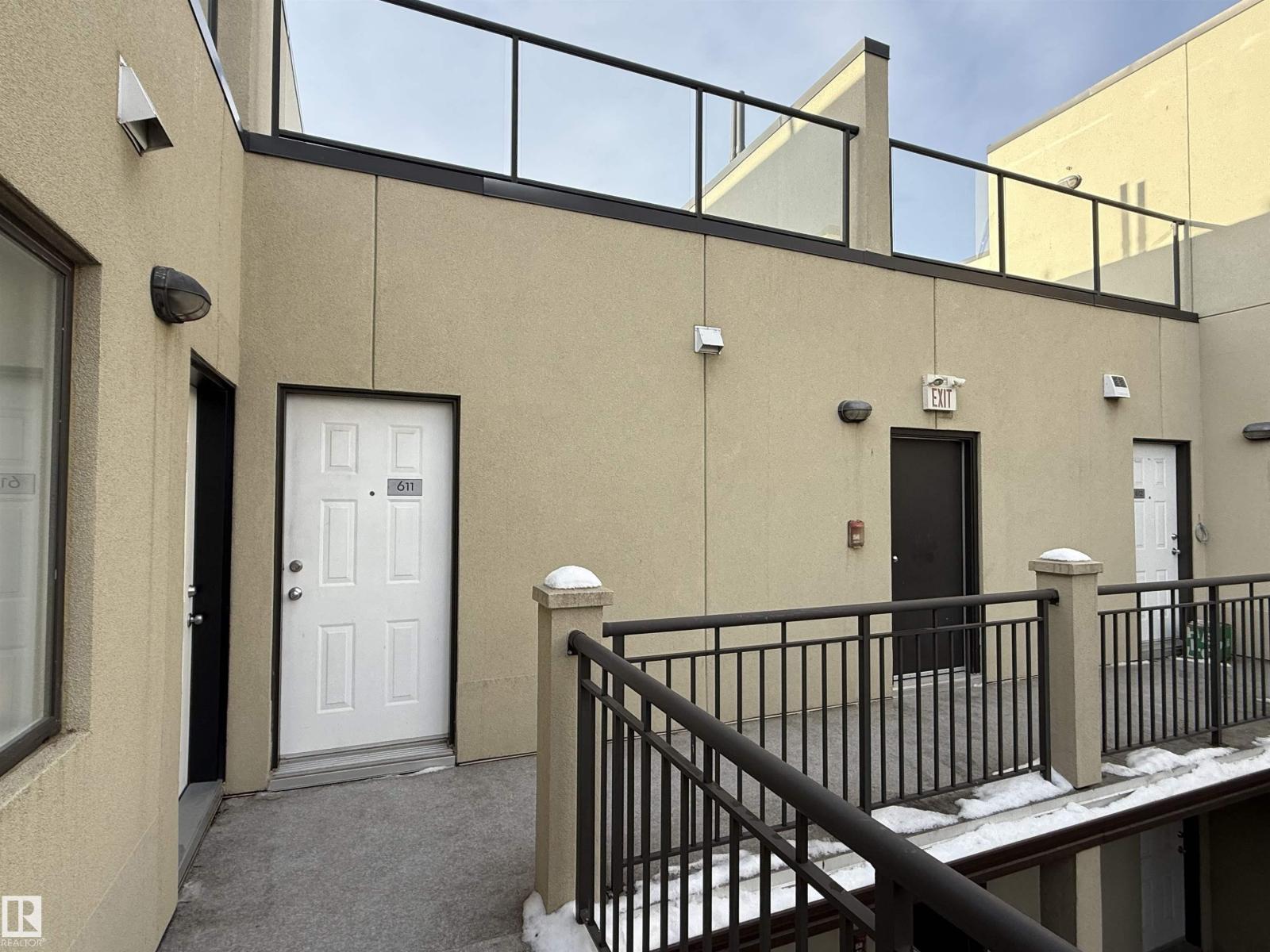 #611 11425 105 AV NW - 7