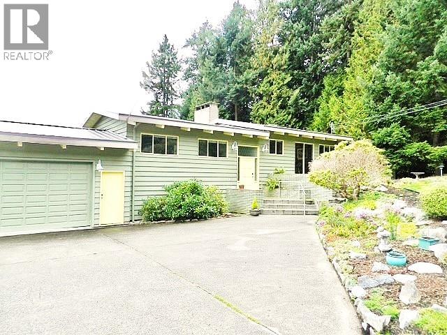 7077 DALE ROAD, Sechelt
