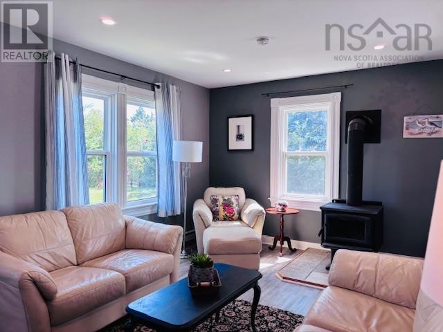 Property 15 of 46 of 4760 Highway 331