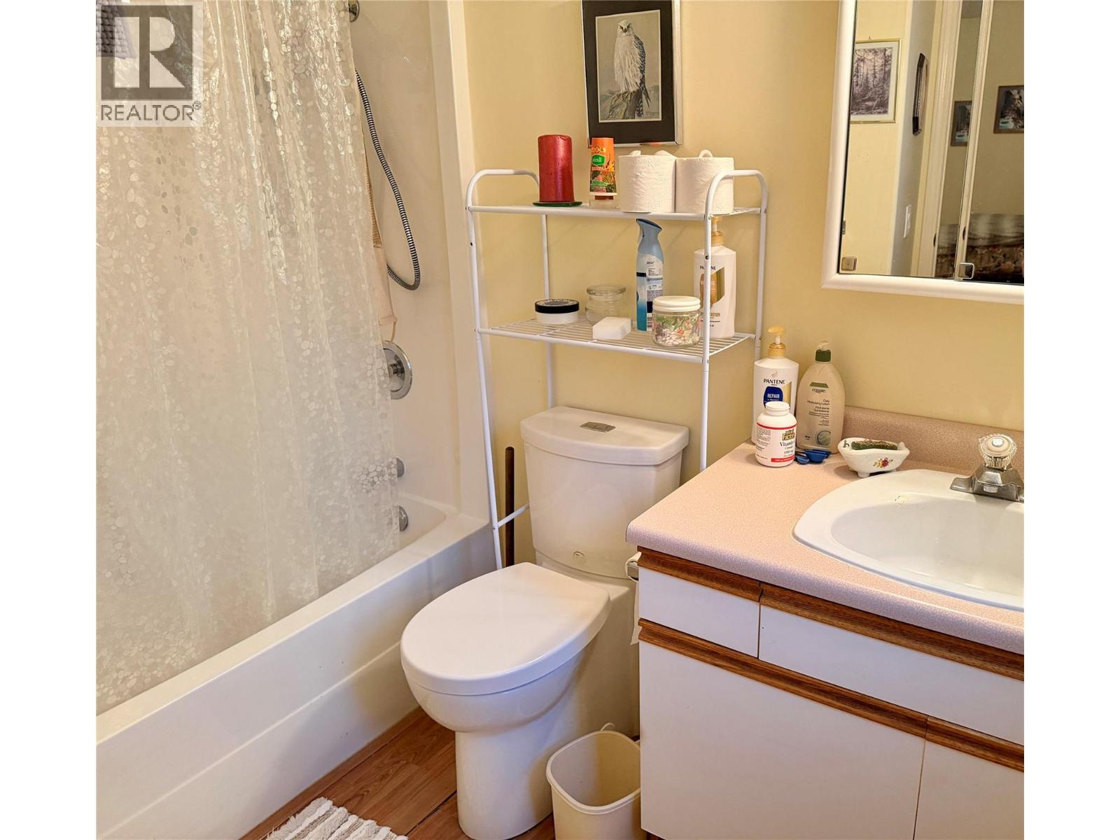 22 221 Temple Street, Sicamous