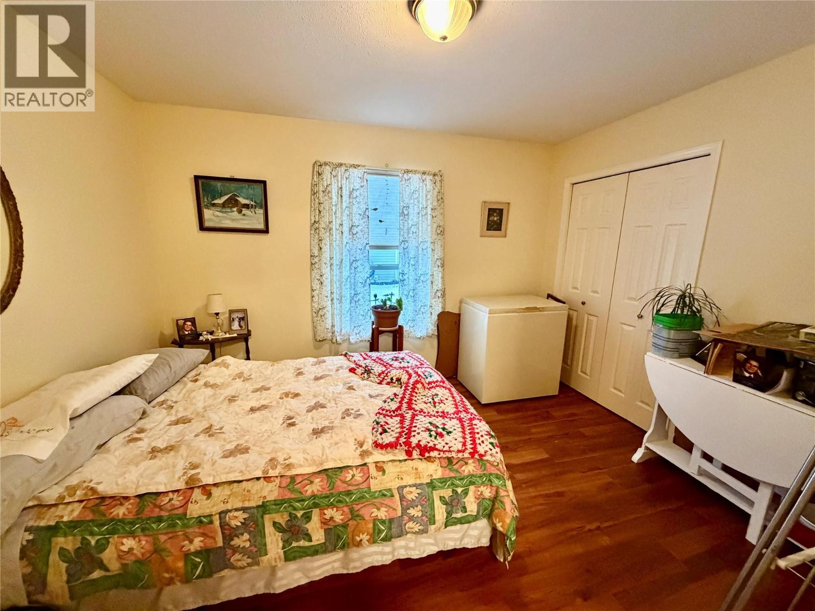 22 221 Temple Street, Sicamous