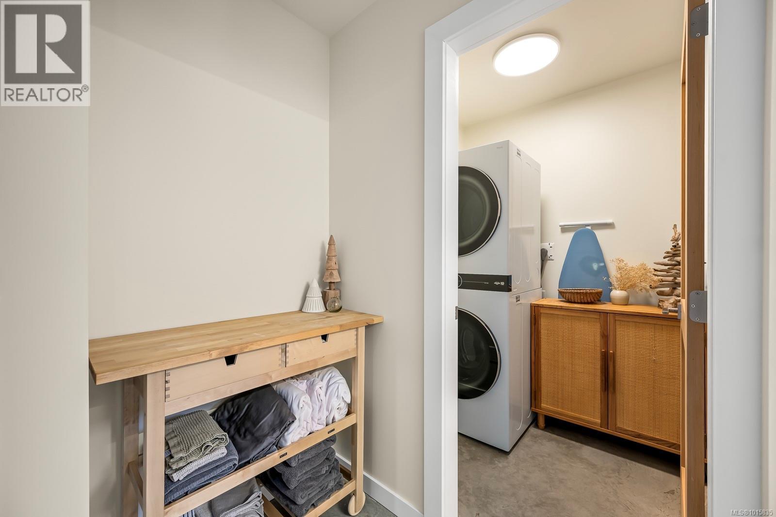 860 Cruikshank Ridge, Courtenay