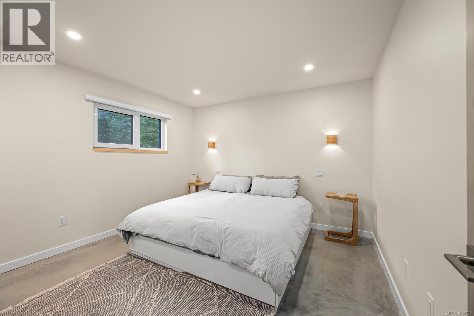 860 Cruikshank Ridge, Courtenay