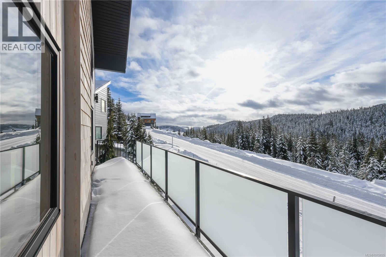 860 Cruikshank Ridge, Courtenay