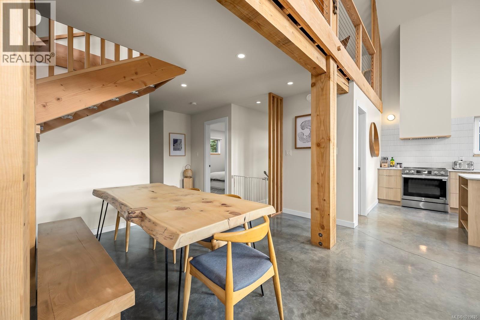 860 Cruikshank Ridge, Courtenay