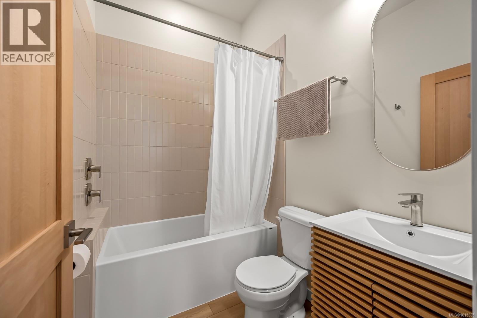 860 Cruikshank Ridge, Courtenay