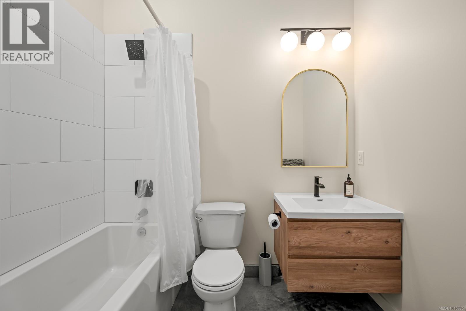 860 Cruikshank Ridge, Courtenay