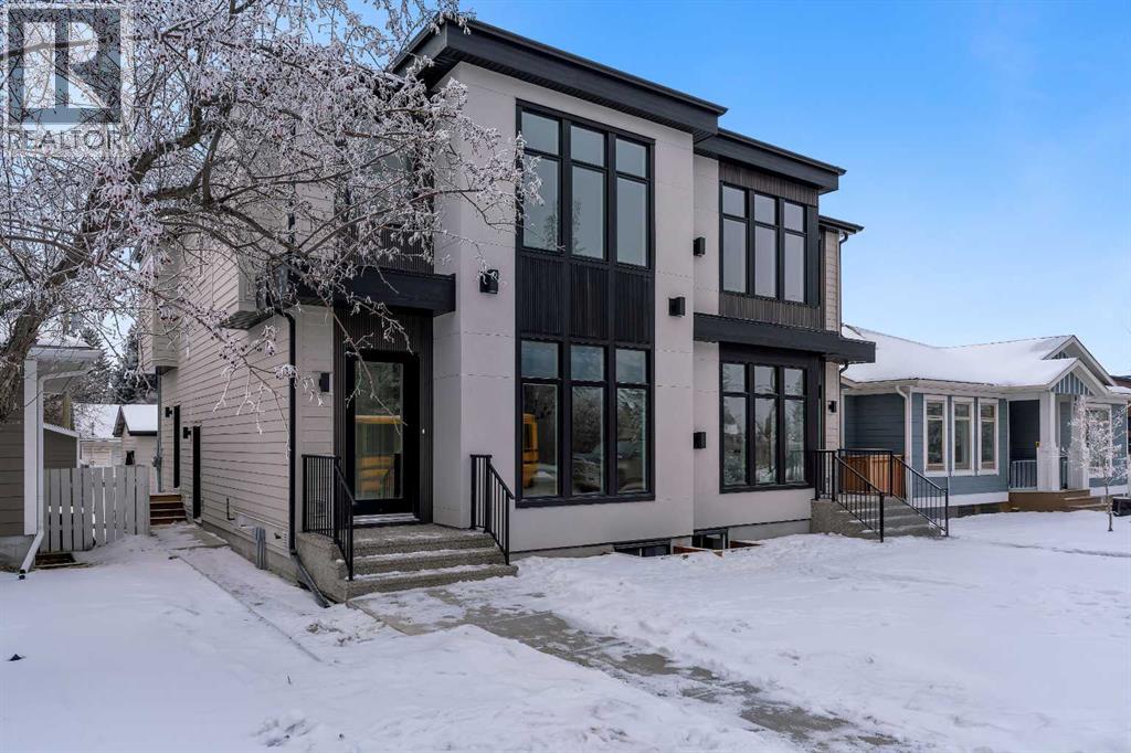 Single Family House for Sale in   Avenue NW Bowness Calgary 