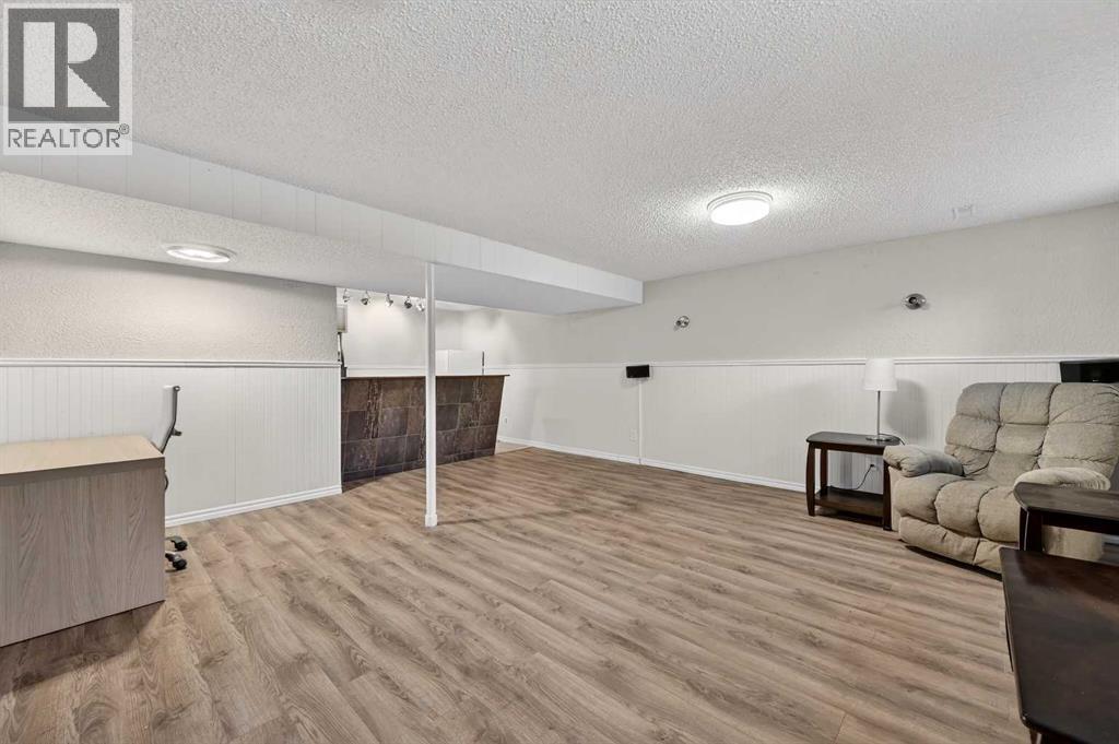 Single Family House Bi-level for Sale in  Allan Crescent SE Acadia Calgary 