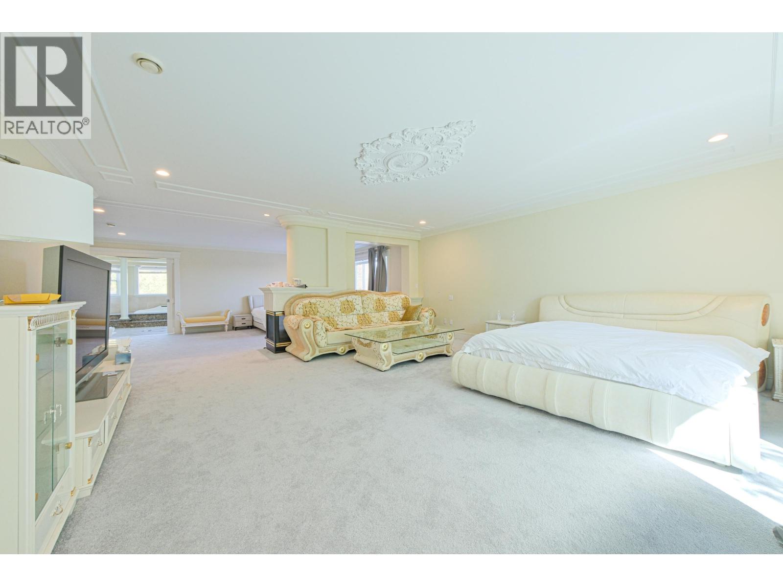 12900 GILBERT Road, Richmond