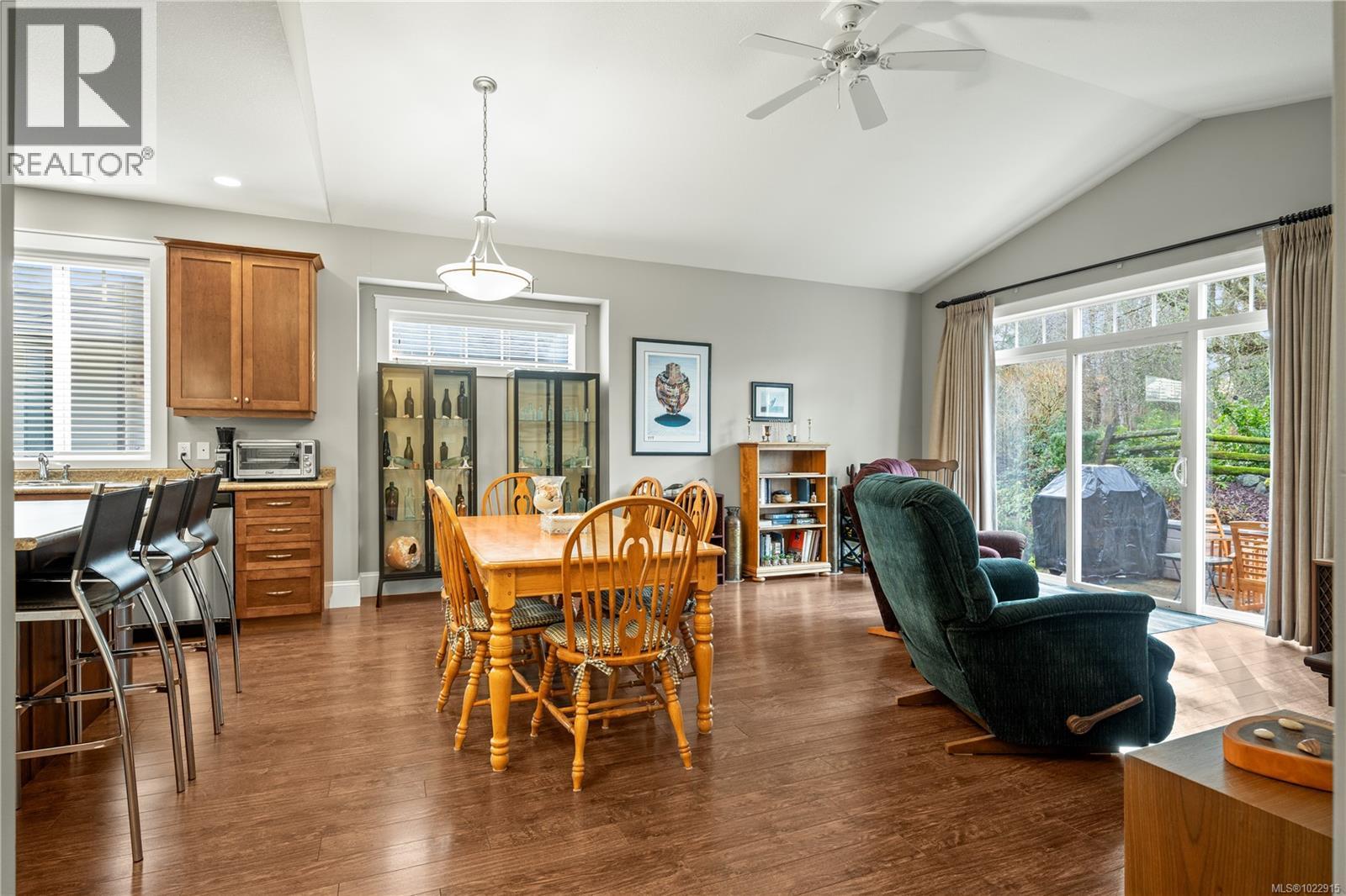 15 3110 Cook St, Chemainus