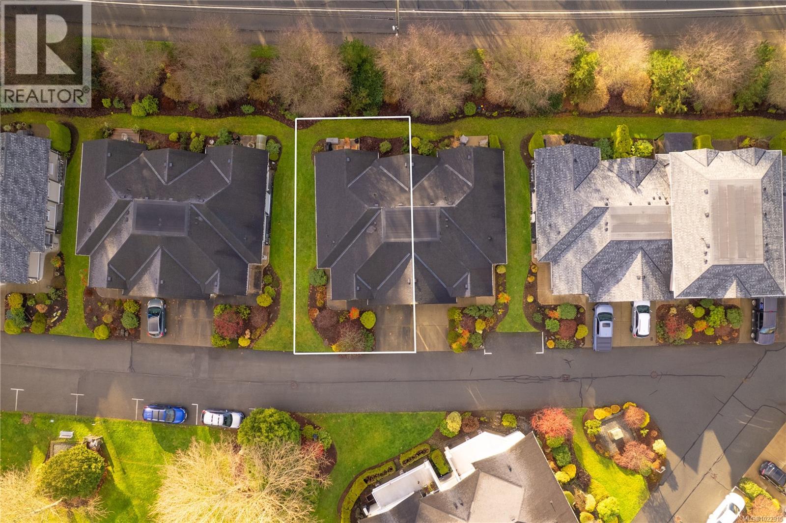 15 3110 Cook St, Chemainus