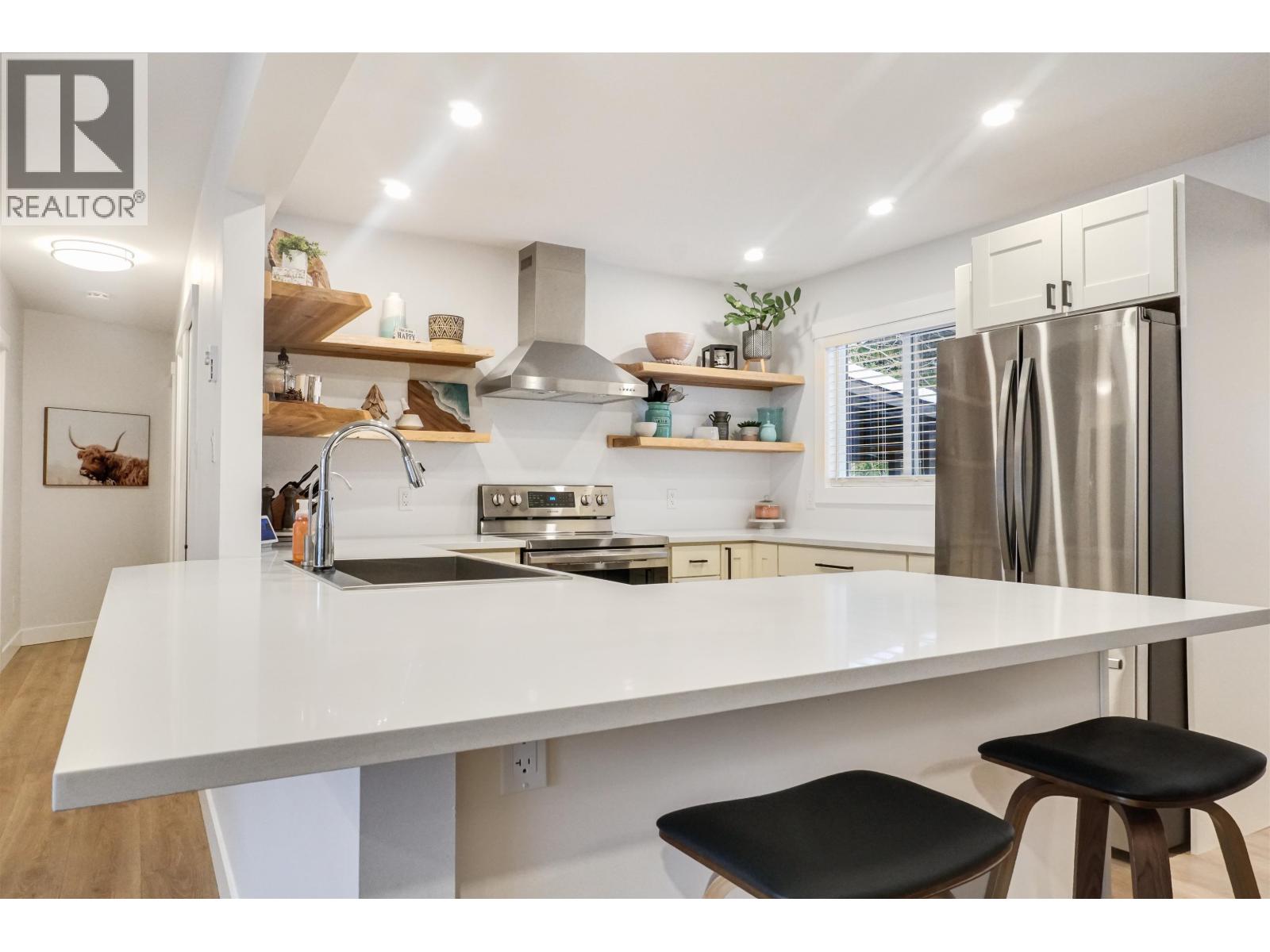 11 NADINA STREET, Kitimat