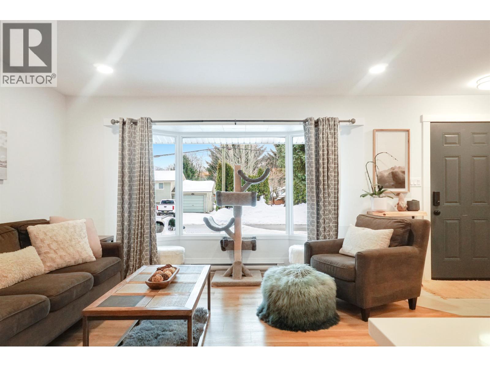 11 NADINA STREET, Kitimat