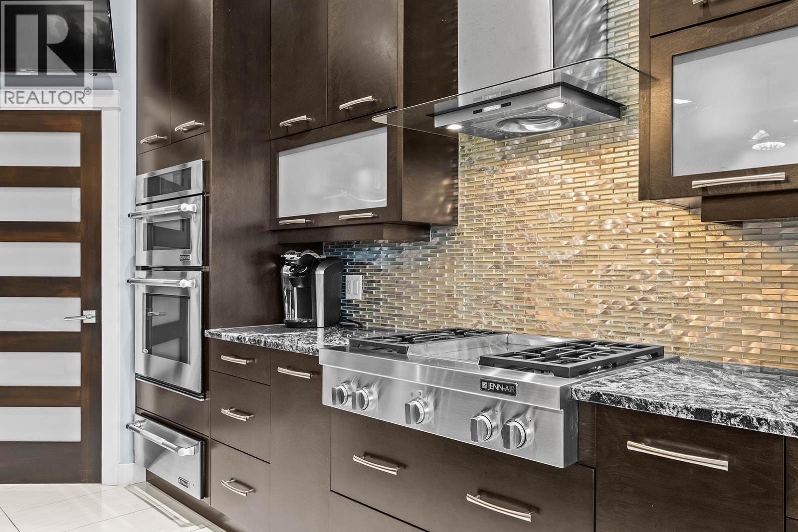  1554 Harbour Green Road, West Kelowna