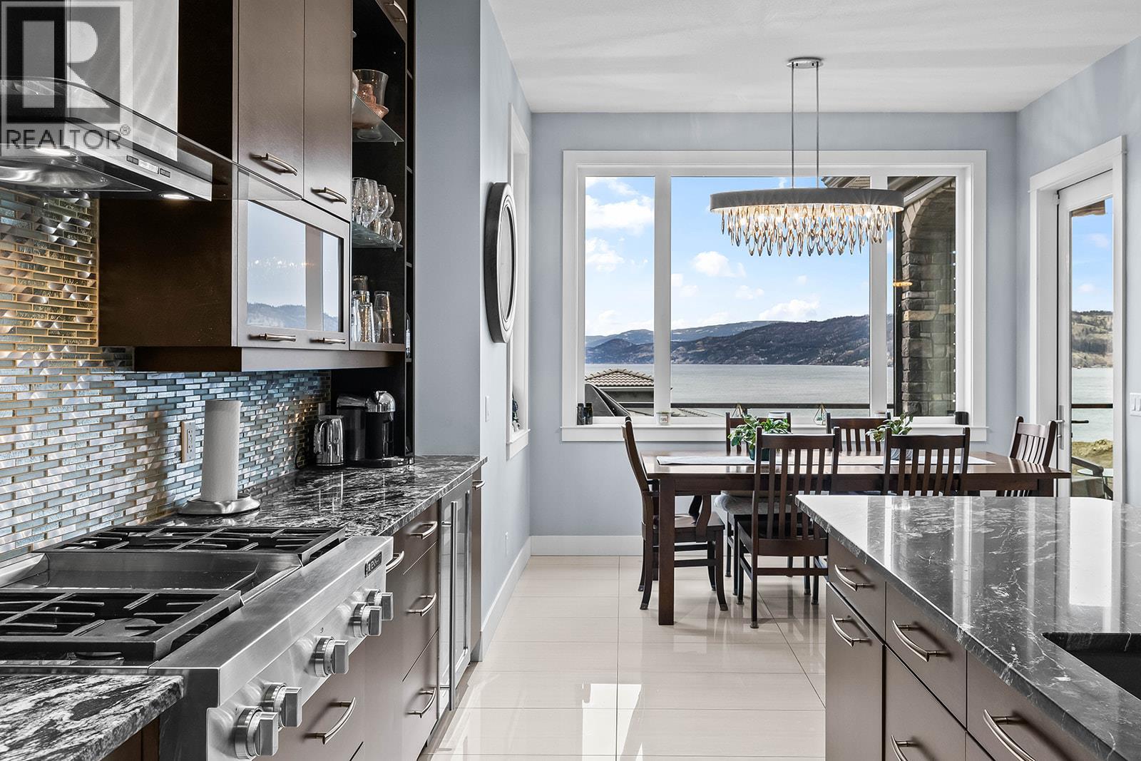  1554 Harbour Green Road, West Kelowna