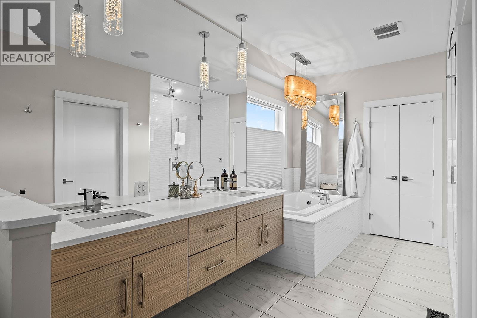  1554 Harbour Green Road, West Kelowna