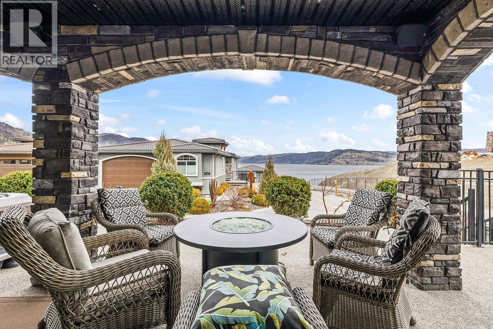  1554 Harbour Green Road, West Kelowna