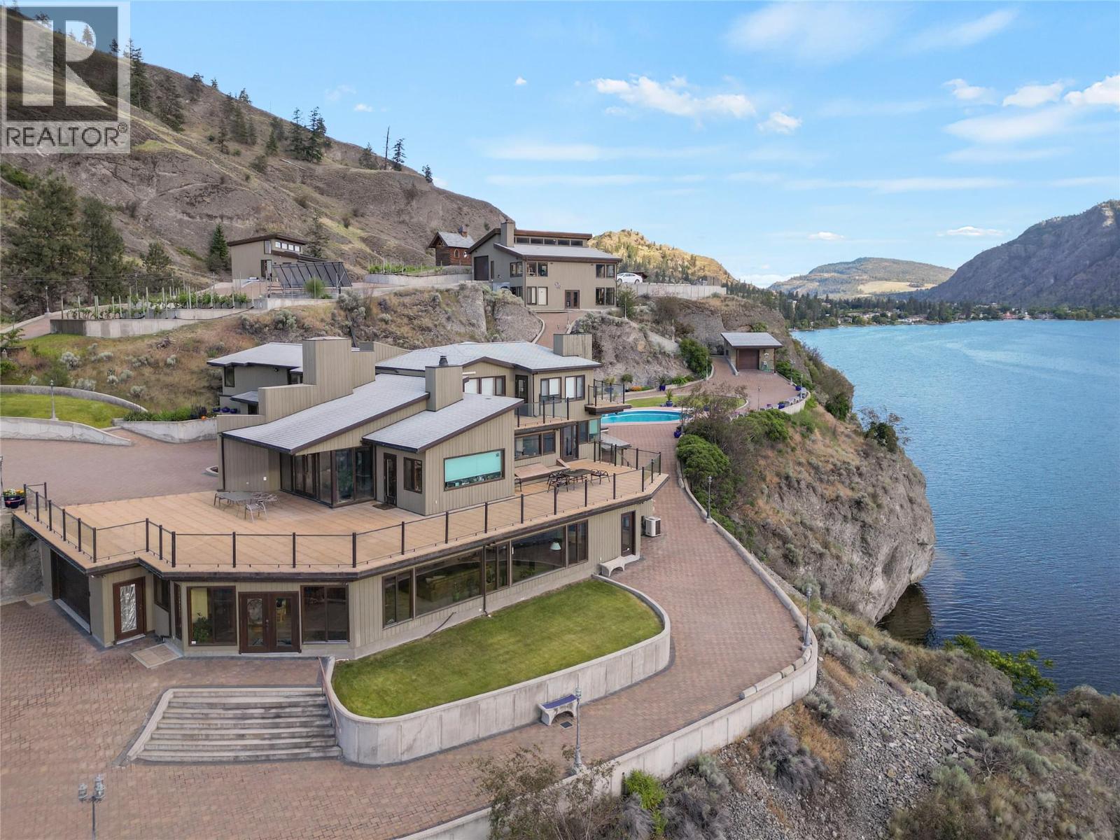  264 Eastside Road, Okanagan Falls