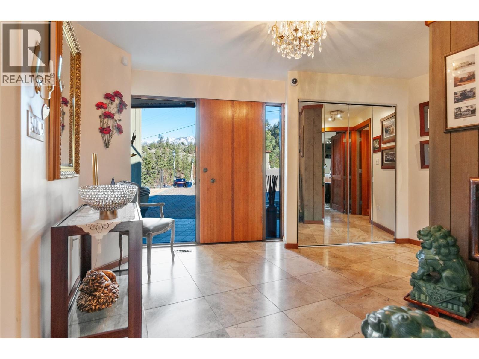  264 Eastside Road, Okanagan Falls