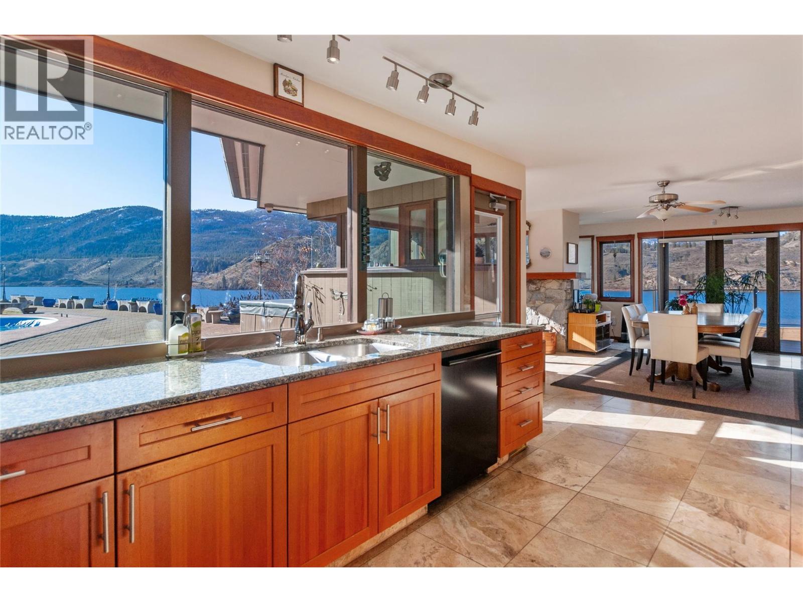  264 Eastside Road, Okanagan Falls