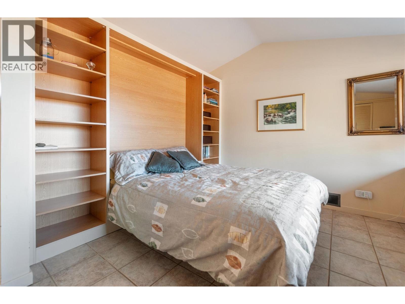  264 Eastside Road, Okanagan Falls