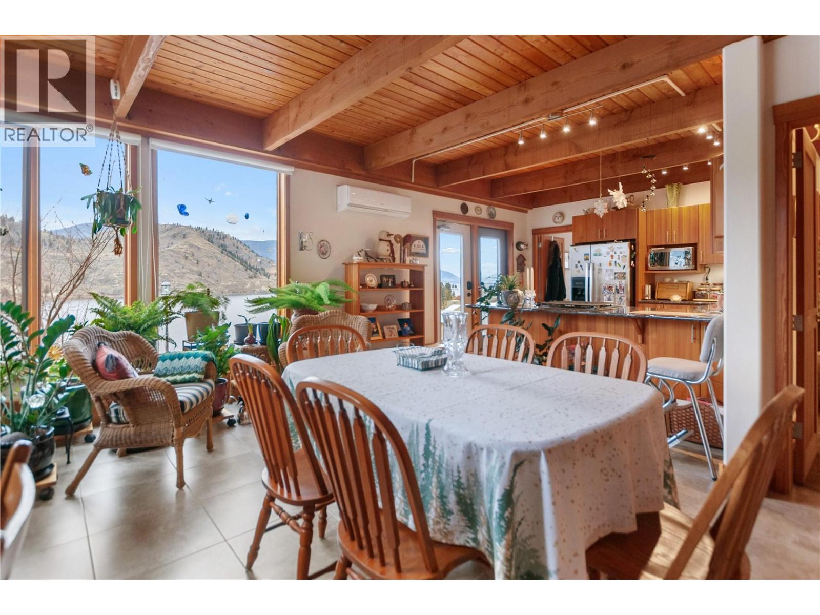  264 Eastside Road, Okanagan Falls