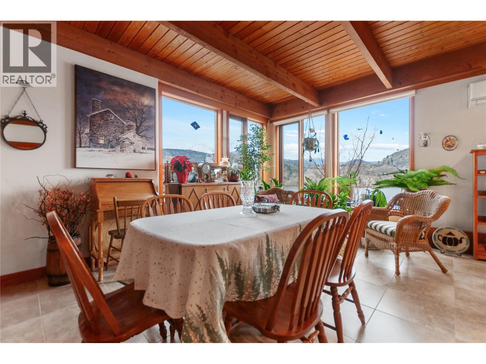  264 Eastside Road, Okanagan Falls