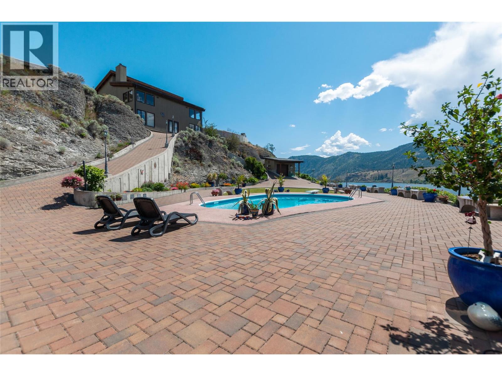  264 Eastside Road, Okanagan Falls